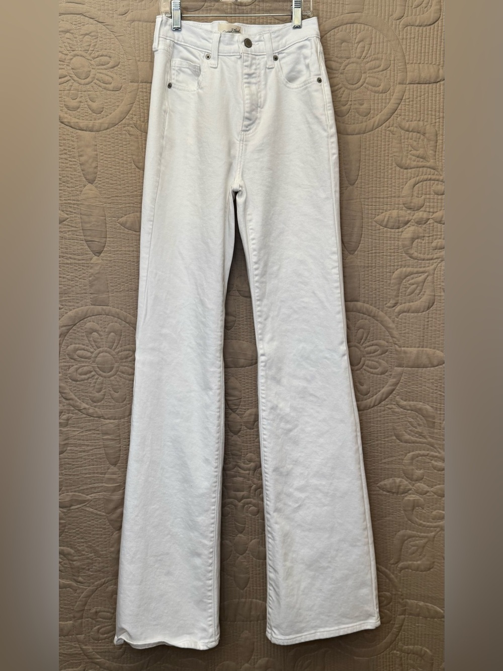 Universal Thread White Denim High-Rise Wide-Leg Jeans